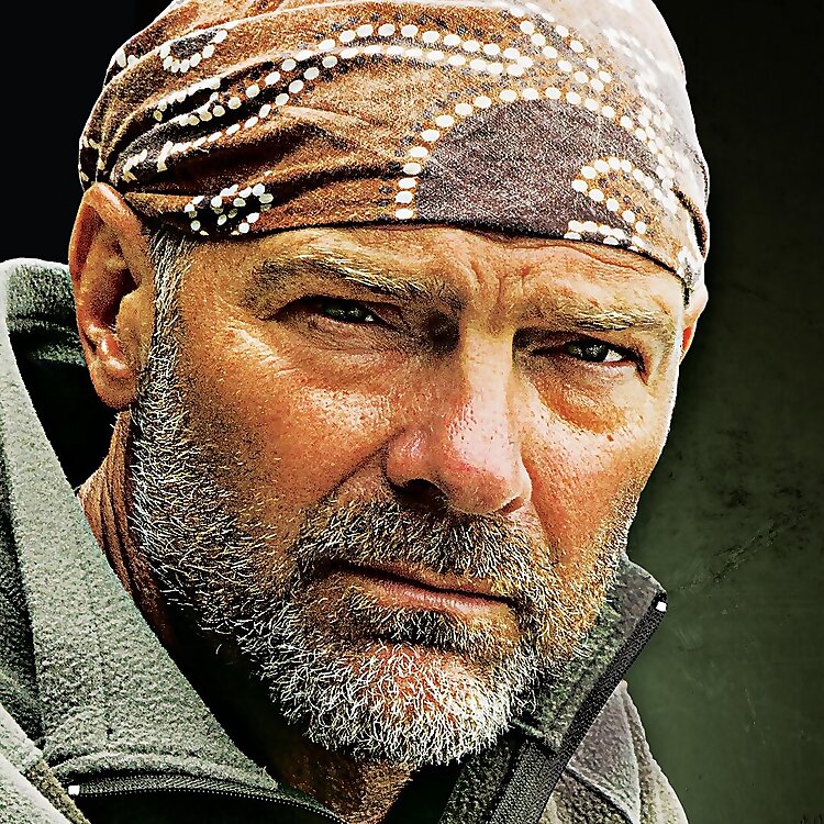 Les Stroud
