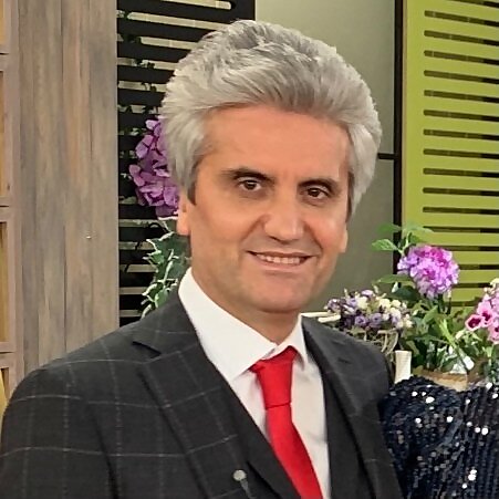 Dr. Hayati Akbas