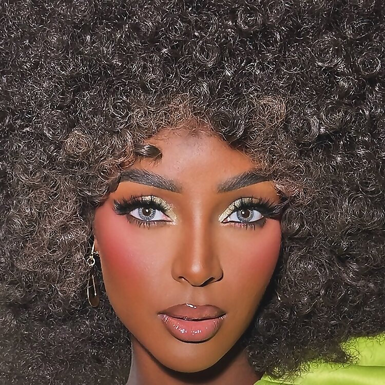 Amara La Negra
