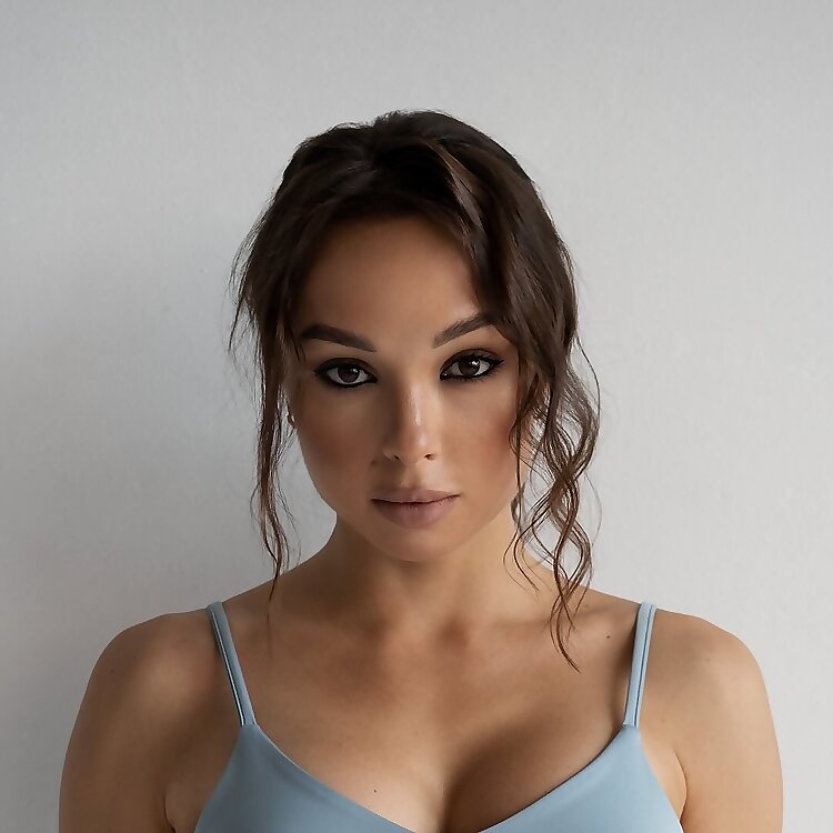 Kira Noire