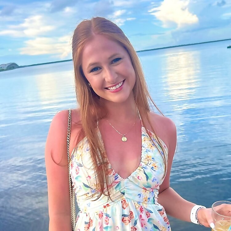 Julia Love 