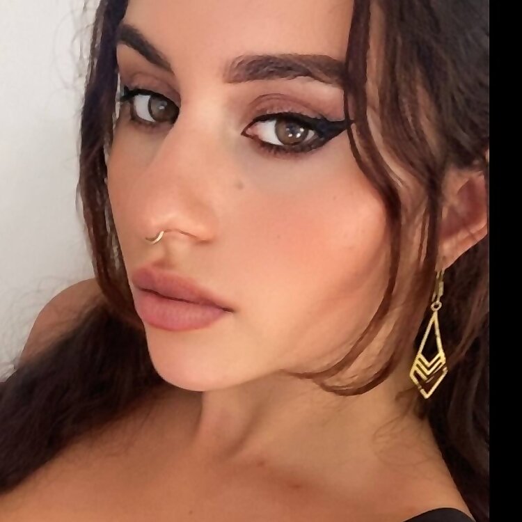 Nadia 