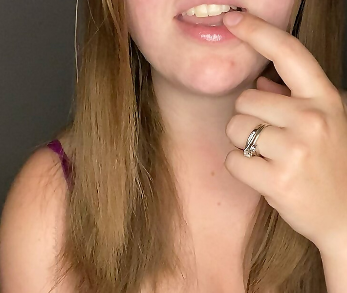 Alberta Hot Mom 