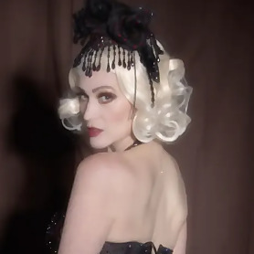 Kitte Lamour