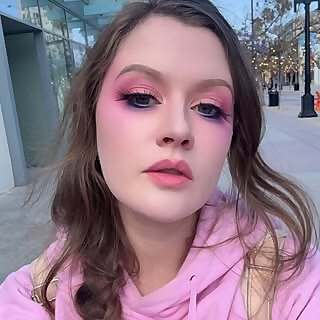  Kelly Eden