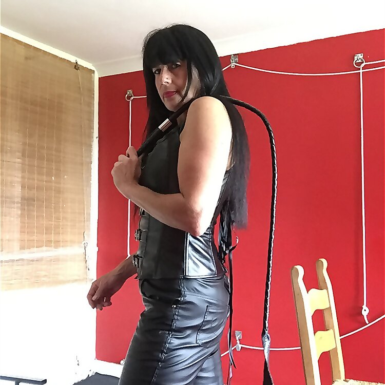 Mistress Black 