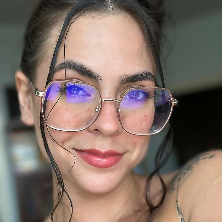 Ana Caroline