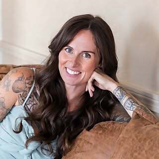  Shannon Jackson