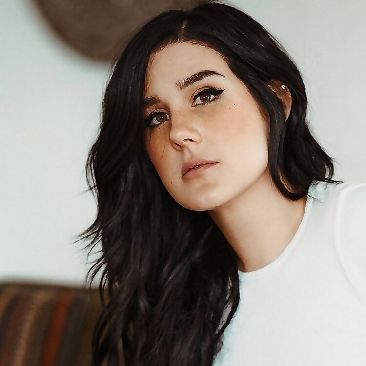 Arryn Zech