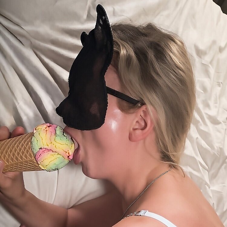Nordic Hotwife