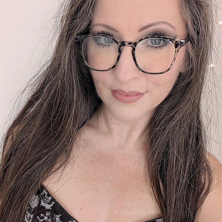 LittleGothInHeels