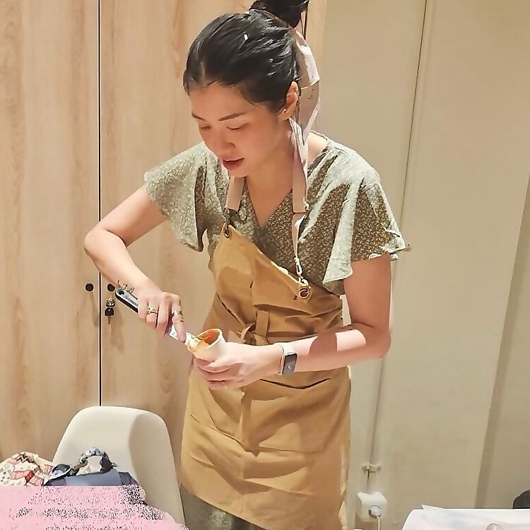 Esther Cheng