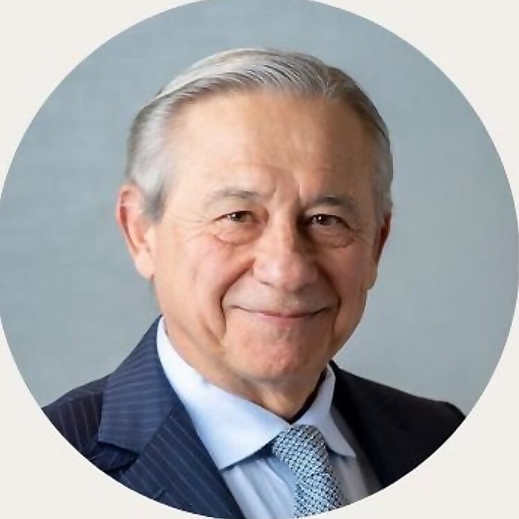 Dr. Tamer Seckin