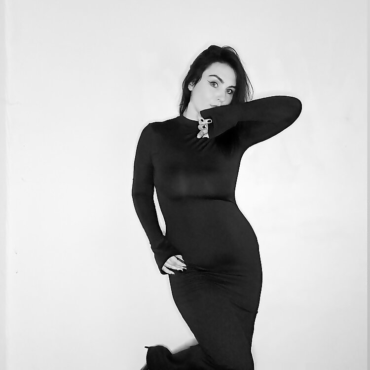 Scarlet Noir
