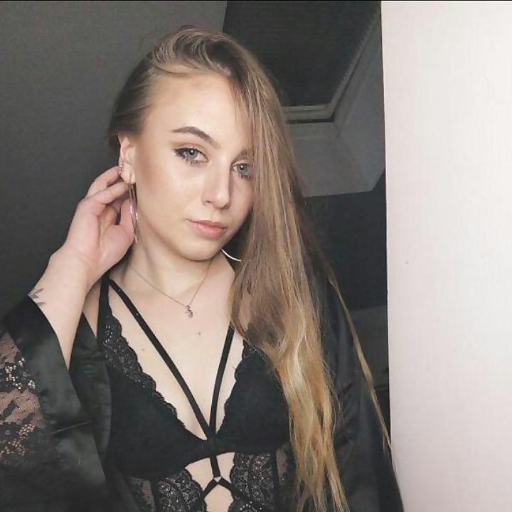 Holly Clue
