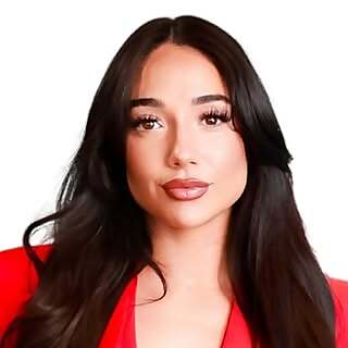 Yesenia Mariee 