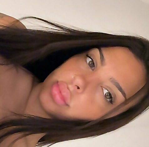 Chloe 